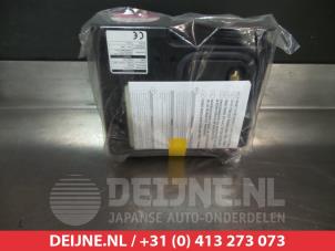 Lexus CT 200h Bandenpomp O328739 foto 2