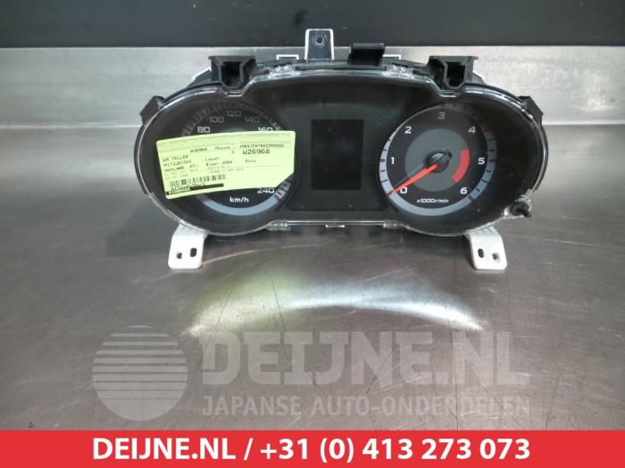 Mitsubishi Outlander Odometer KM O304784