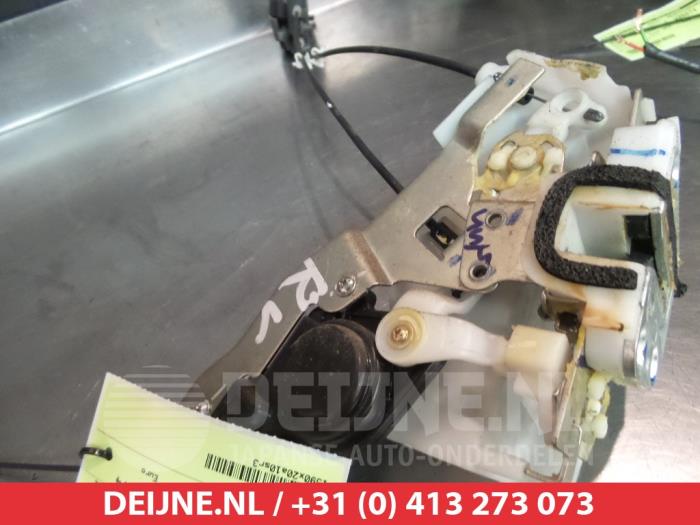 Nissan Pixo Deurslot Mechaniek 4Deurs rechts-voor O280785