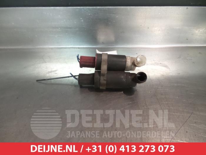 Toyota Avensis Ruitensproeierpomp voor O340978