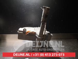 Lexus IS Scheibensprühertank vorne O340599 foto 4