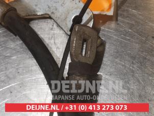 Suzuki Swift Handbremse Zug O377579 foto 2