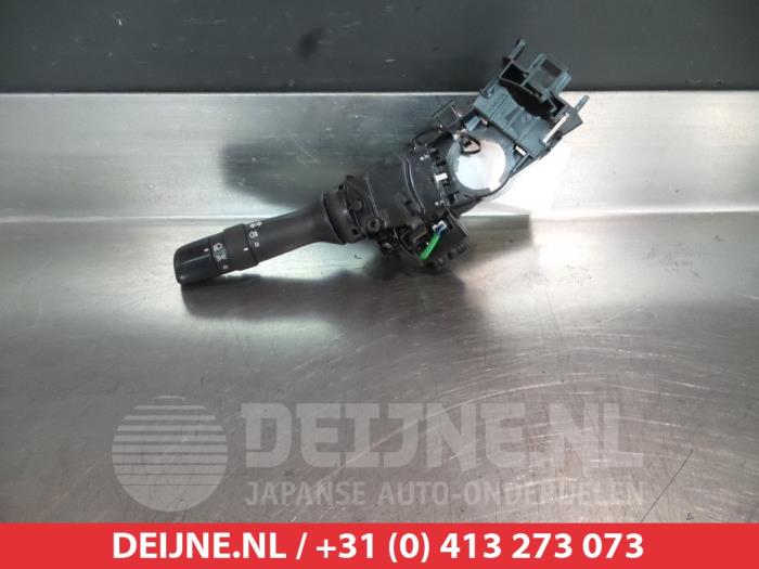 Toyota Yaris Light switch O307500