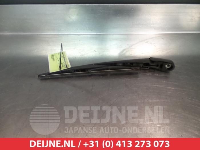 Suzuki SX-4 Ruitenwisserarm achter O301525