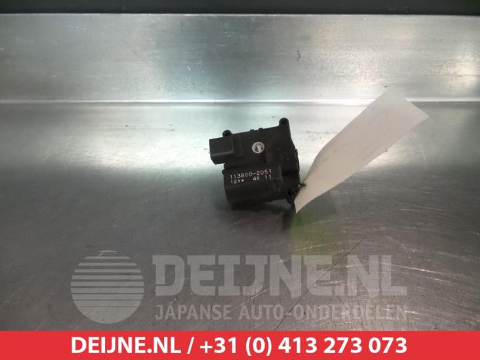 Toyota Avensis Heizventil Motor O368454