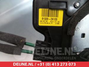 Kia Soul Front door lock mechanism 4-door, right O280884 photo 3