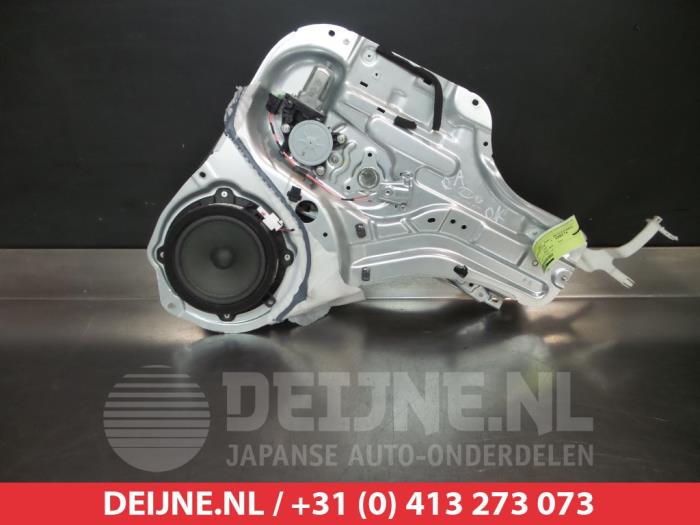 Kia Soul Rear door window mechanism 4-door, right O291320