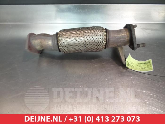 Gebruikte Uitlaat voorpijp Hyundai Santa Fe II (CM) 2.2 CRDi 16V 4x4 Prijs € 25,00 Margeregeling aangeboden door V.Deijne Jap.Auto-onderdelen BV