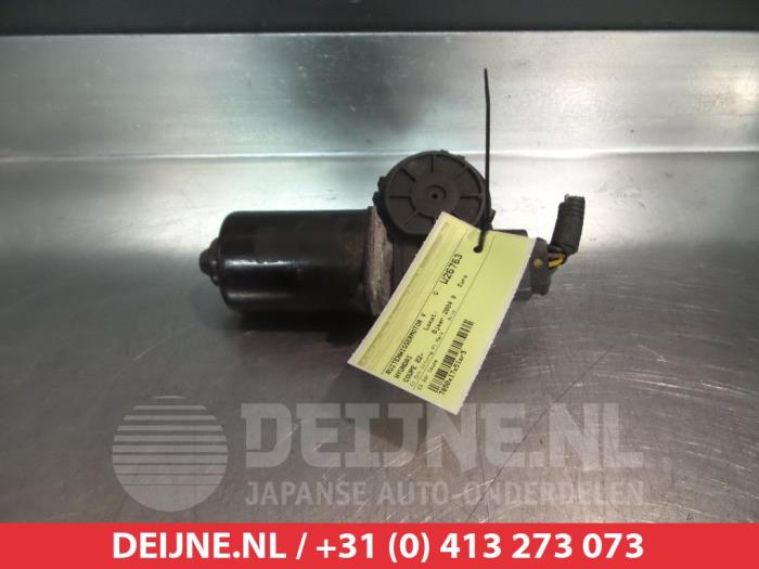 Hyundai Coupe Scheibenwischermotor vorne O348560
