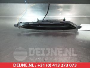 Gebruikte Display Interieur Subaru Forester (SH) 2.0 16V Prijs € 50,00 Margeregeling aangeboden door V.Deijne Jap.Auto-onderdelen BV