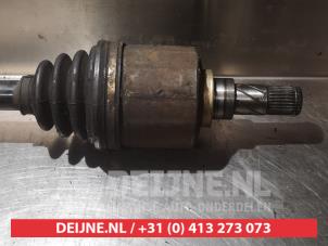 Nissan Almera Tino Antriebswelle links vorne O317821 foto 3