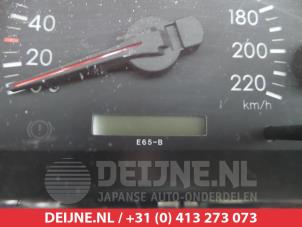 Toyota Corolla Verso Kilometerteller KM O305151 foto 2