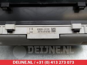 Toyota Corolla Verso Odometer KM O305153 photo 3