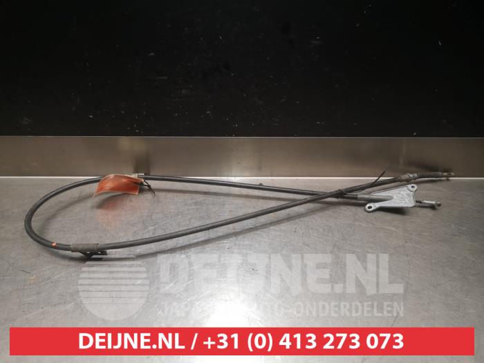 Gebruikte Handrem Kabel Nissan Almera Tino (V10M) Prijs € 25,00 Margeregeling aangeboden door V.Deijne Jap.Auto-onderdelen BV