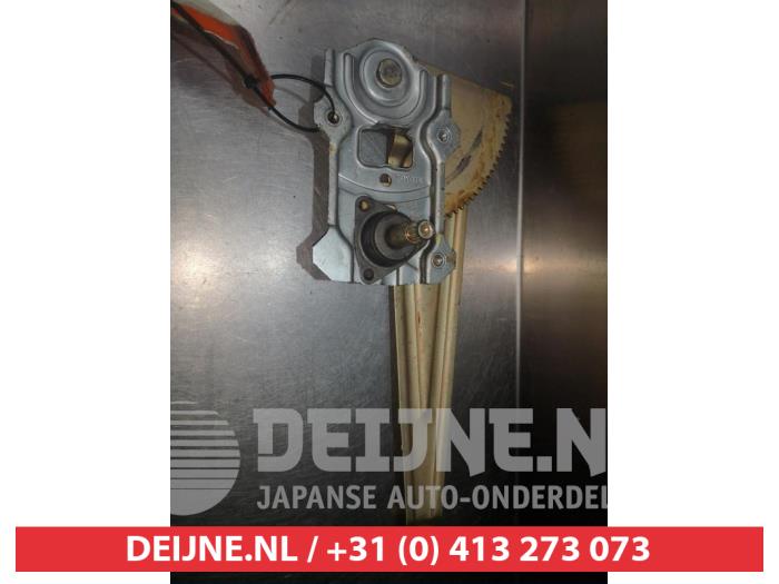 Toyota Corolla Verso Ruitmechaniek 4Deurs links-achter O290924