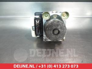 Daihatsu Cuore ABS pump O338267 photo 2