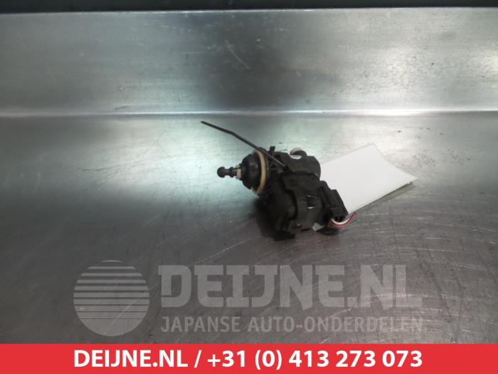 Toyota Auris Koplampmotor O267668
