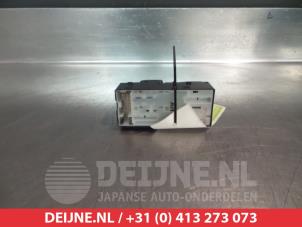 Nissan Micra Kombischalter Fenster O311721 foto 2