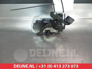 Nissan Micra Door lock mechanism 4-door, front left O279533 photo 2