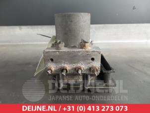Gebruikte ABS Pomp Toyota Corolla Verso (R10/11) 2.2 D-4D 16V Prijs € 50,00 Margeregeling aangeboden door V.Deijne Jap.Auto-onderdelen BV