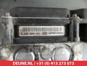 Toyota Corolla Verso ABS Pomp O338427 foto 2