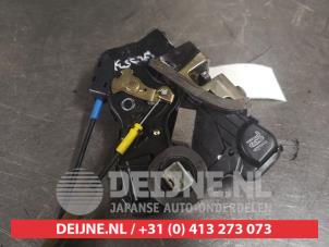 Toyota Corolla Verso Door lock mechanism 4-door, front left O279845 photo 2