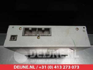 Nissan Almera Tino DVD player O313630 photo 3