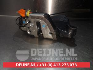 Toyota Corolla Verso Deurslot Mechaniek 4Deurs links-voor O279849 foto 4