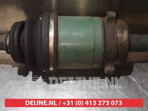Nissan Almera Tino Aandrijfas rechts-voor O319273 foto 3