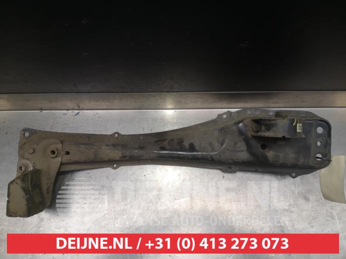 Gebruikte Motorbalk Toyota Corolla (E12) 1.8 16V VVT-i Prijs € 25,00 Margeregeling aangeboden door V.Deijne Jap.Auto-onderdelen BV