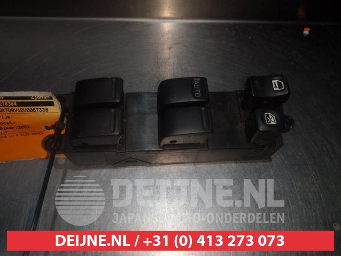 Nissan Almera Tino Kombischalter Fenster O311666