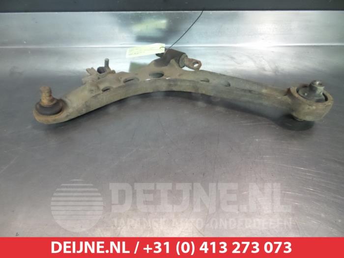 Hyundai Trajet Front lower wishbone, left O381083