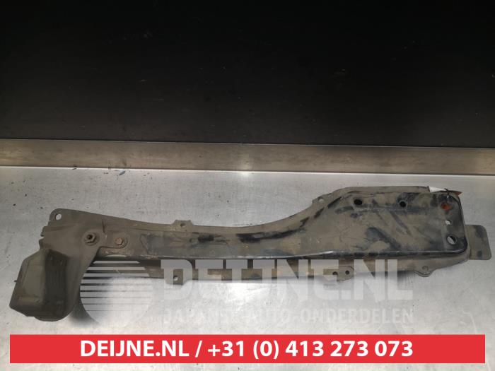 Gebruikte Motorbalk Toyota Corolla (E12) 1.8 16V VVT-i Prijs € 25,00 Margeregeling aangeboden door V.Deijne Jap.Auto-onderdelen BV