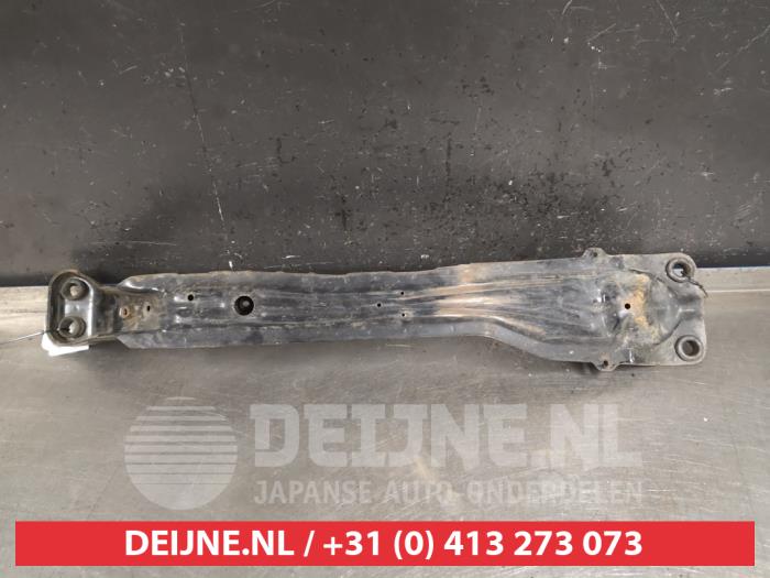 Gebruikte Voortrein Bint Nissan Almera Tino (V10M) 1.8 16V Prijs € 50,00 Margeregeling aangeboden door V.Deijne Jap.Auto-onderdelen BV