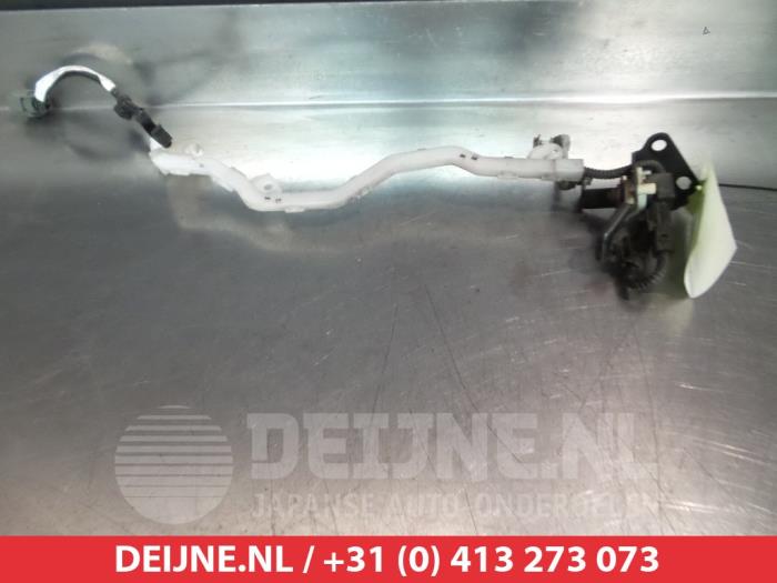 Mitsubishi Lancer Xenon height adjustment O266863