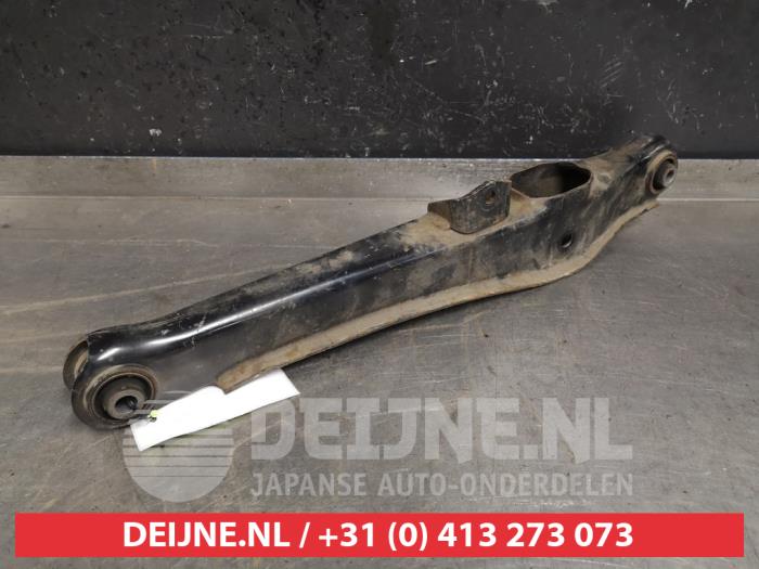 Mitsubishi Lancer Draagarm links-achter O383646