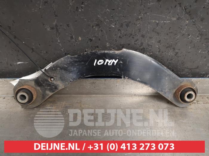 Mitsubishi Lancer Draagarm links-achter O383647