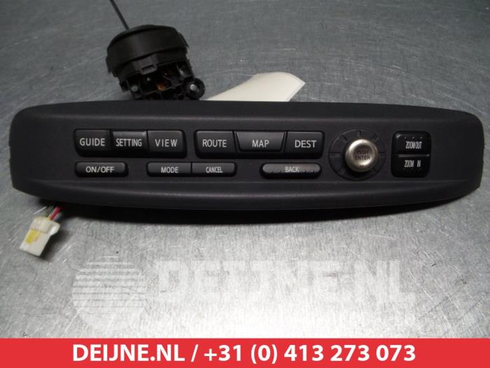 Nissan Almera Tino Navigatie bedienings paneel O313881