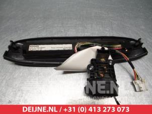 Nissan Almera Tino Navigation Bedienfeld O313881 foto 3