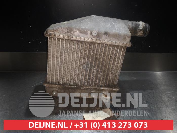 Gebruikte Intercooler Nissan Almera Tino (V10M) Prijs € 70,00 Margeregeling aangeboden door V.Deijne Jap.Auto-onderdelen BV