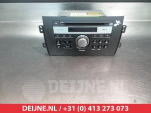 Gebruikte Radio Suzuki SX4 (EY/GY) 1.6 16V VVT Comfort,Exclusive Autom. Prijs € 50,00 Margeregeling aangeboden door V.Deijne Jap.Auto-onderdelen BV