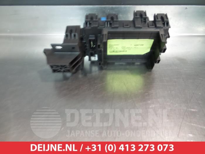 Suzuki Celerio Zekeringkast O350329