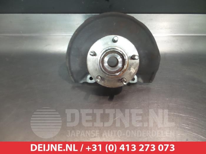 Mitsubishi Outlander Fusee links-voor O322754
