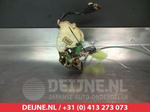 Kia Sorento Door lock mechanism 4-door, front left O279577 photo 2