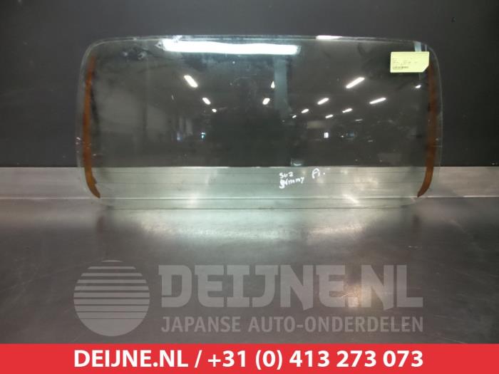 Suzuki Jimny Rear window O300869