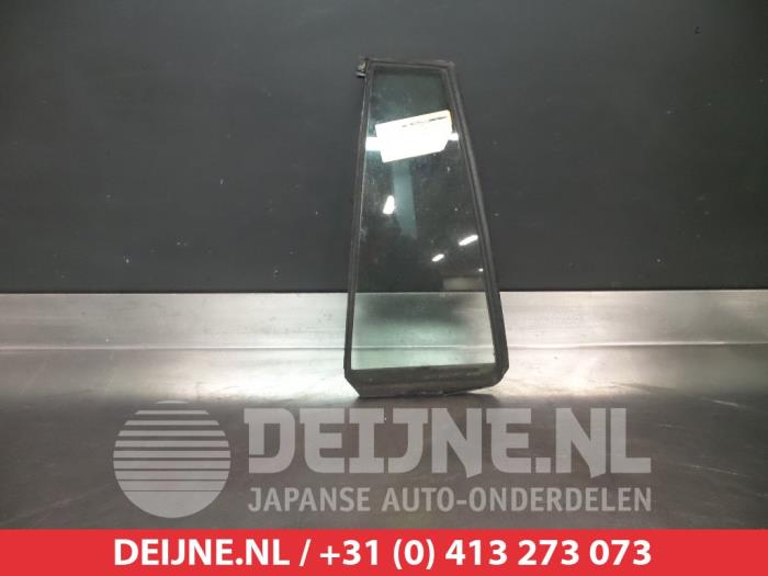 Mazda Premacy Dreieckfenster links hinten O289618