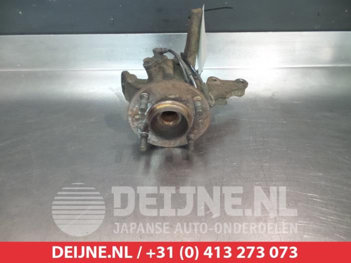 Nissan Almera Knuckle, front right O323511