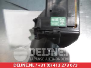 Toyota Prius Wiper switch O310395 photo 2