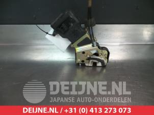 Mazda 2 Türschlossmechanik 4-türig rechts hinten O281347 foto 2