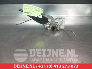 Toyota Aygo Front door lock mechanism 4-door, right O281279 photo 2